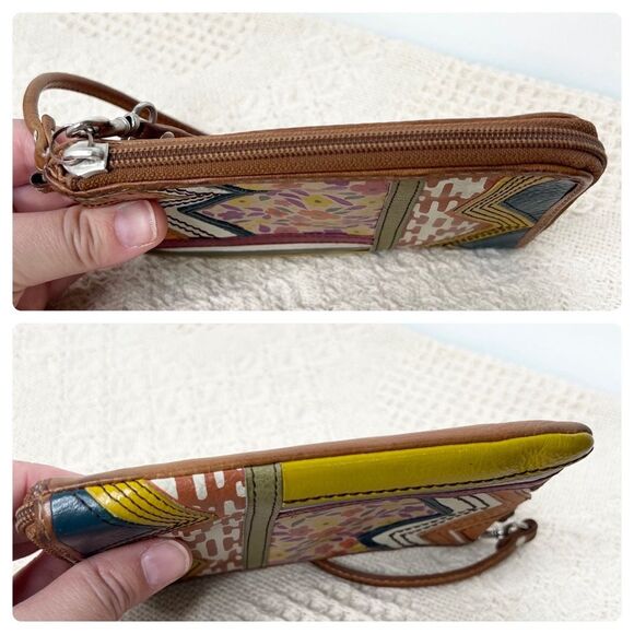Fossil Patchwork Wristlet Leather Floral Zip Around Key Per - Picture 5 of 7